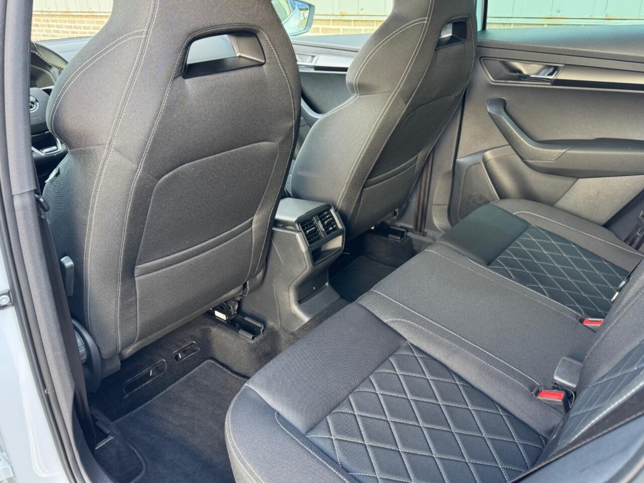 Skoda Karoq 1.5 TSI ACT SPORTLINE BUSINESS DSG Trekhaak