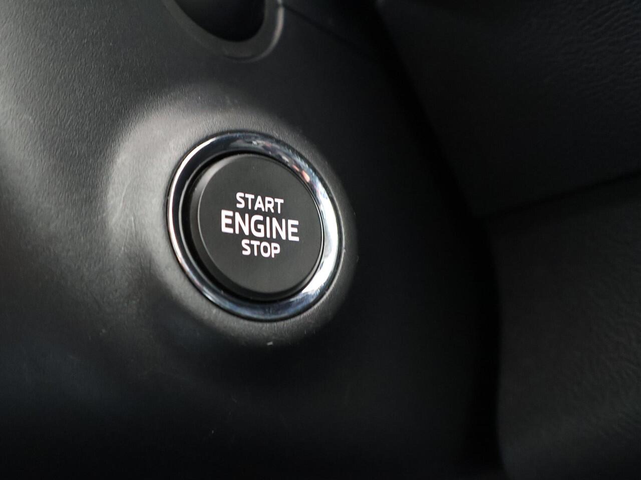 Skoda Karoq 1.5 TSI ACT Business Edition | 150 PK | Automaat | Trekhaak wegklapbaar | Elek. achterklep |