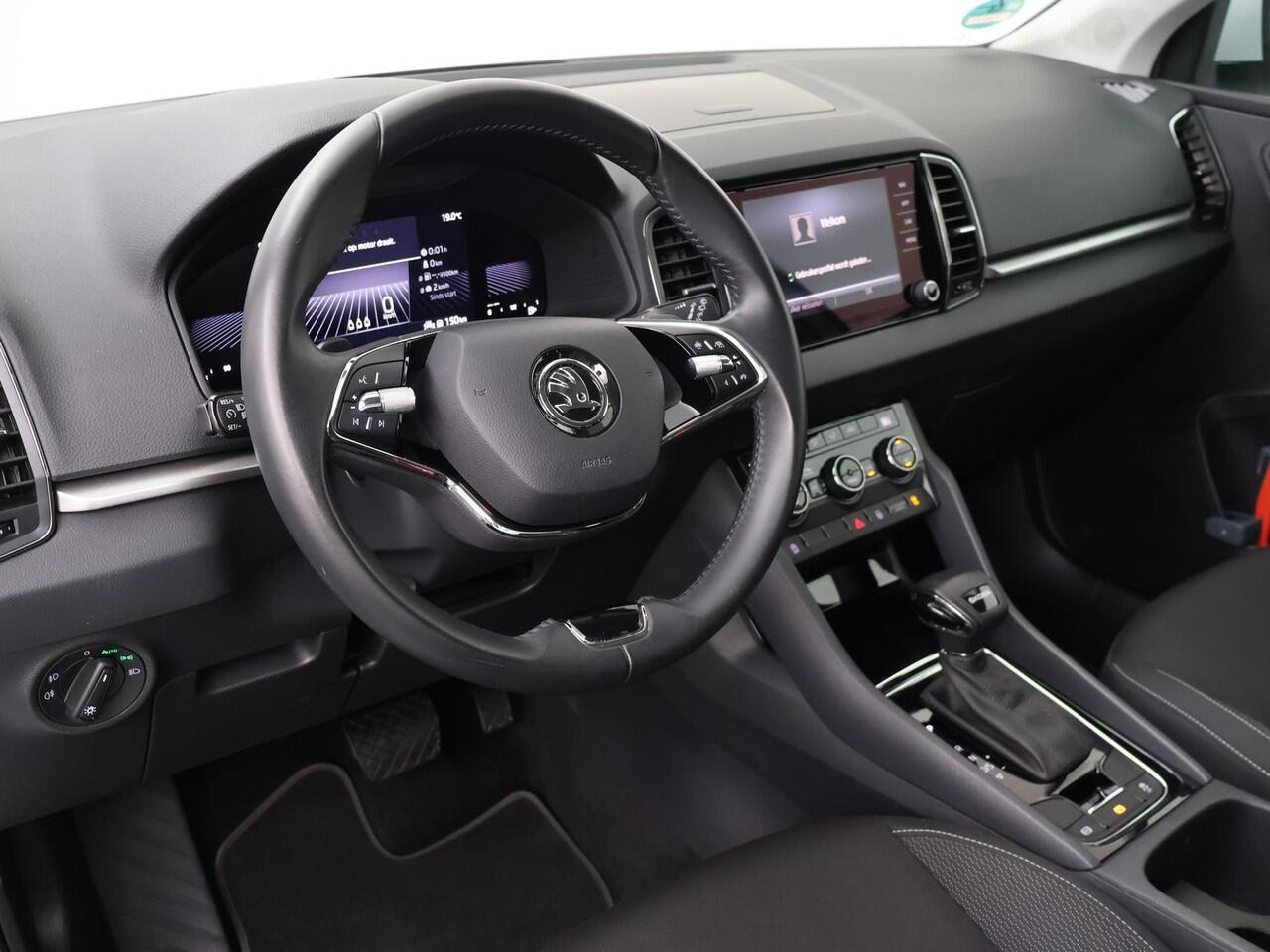 Skoda Karoq 1.5 TSI ACT Business Edition | 150 PK | Automaat | Trekhaak wegklapbaar | Elek. achterklep |