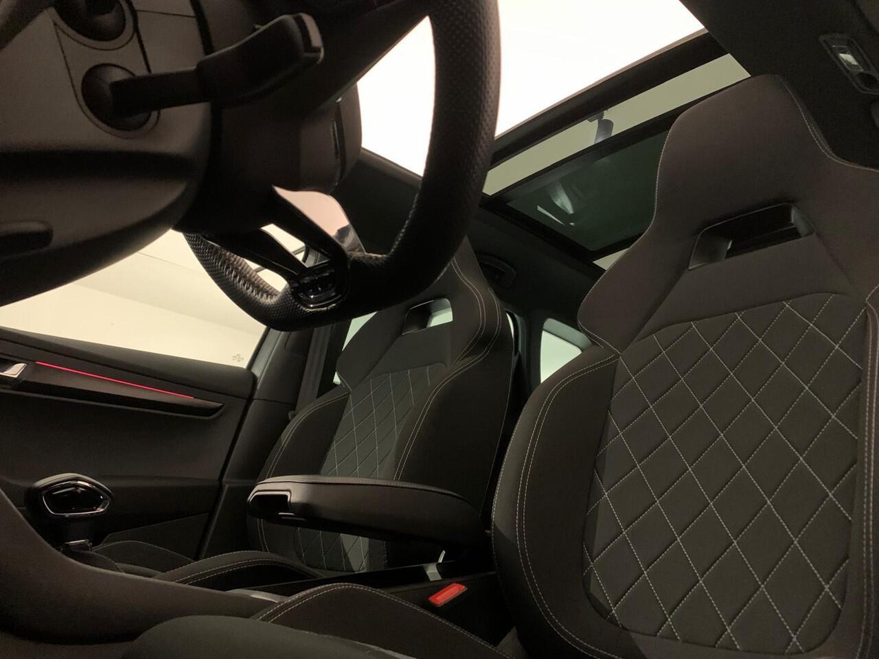 Skoda Karoq 1.5 TSI ACT Sportline Full option 1 jaar garantie