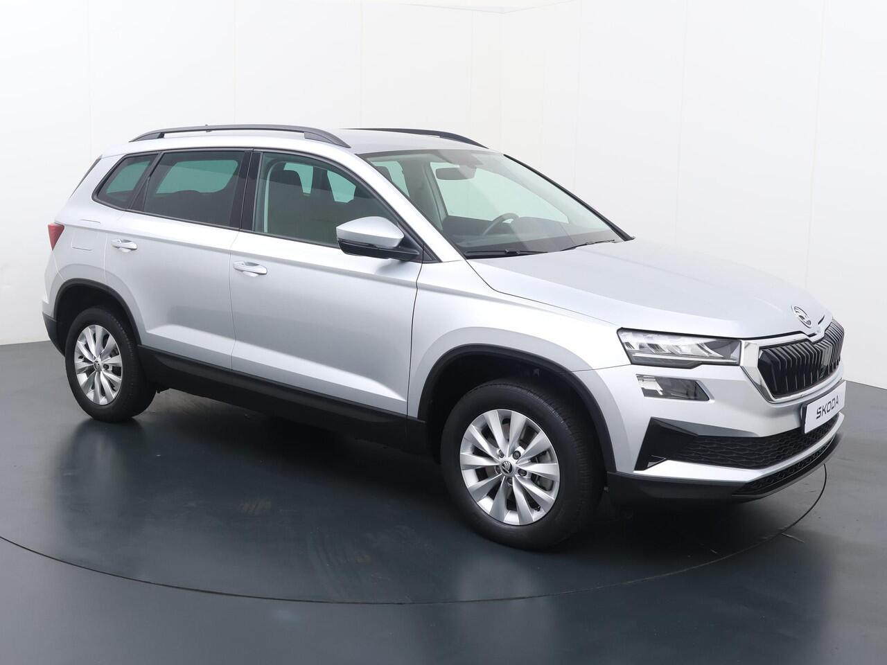 Skoda Karoq 1.5 TSI ACT Business Edition | 150 PK | Automaat | Trekhaak wegklapbaar | Elek. achterklep | Navigatiesysteem |