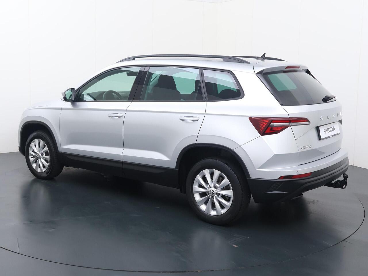 Skoda Karoq 1.5 TSI ACT Business Edition | 150 PK | Automaat | Trekhaak wegklapbaar | Elek. achterklep | Navigatiesysteem |