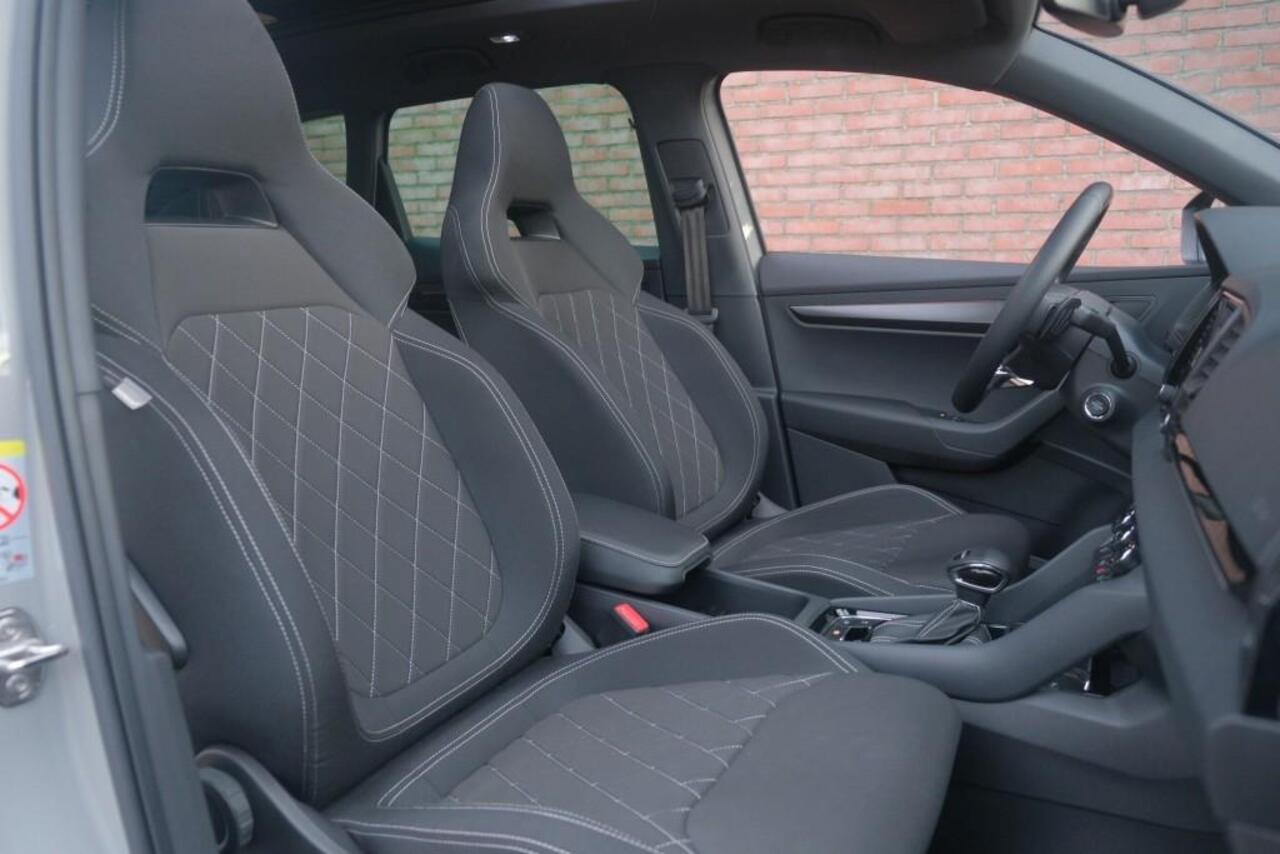 Skoda Karoq 1.5 TSi 150pk DSG Sportline Business | Navi | App Connect | Climate | Adaptive Cruise | Panoramadak | Keyless | Camera | Trekhaak