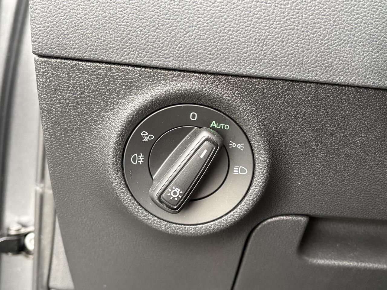 Skoda Karoq 1.5 TSI ACT Sportline |Pano|Trekhaak|ACC|