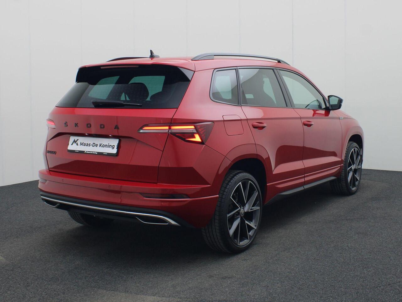 Skoda Karoq 1.5TSI/150PK ACT Sportline DSG · Navigatie · Apple/Android Car Play · Camera + Parkeersensoren · Garantie t/m 28-09-2027 of 60000km.