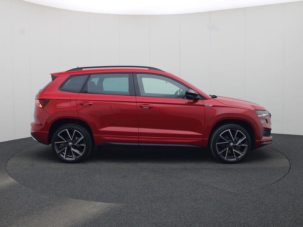 Skoda Karoq 1.5TSI/150PK ACT Sportline DSG · Navigatie · Apple/Android Car Play · Camera + Parkeersensoren · Garantie t/m 28-09-2027 of 60000km.