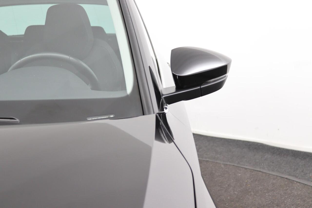 Skoda Karoq 1.0 TSI Business Edition Rijklaarprijs! incl 12maand BOVAG garantie