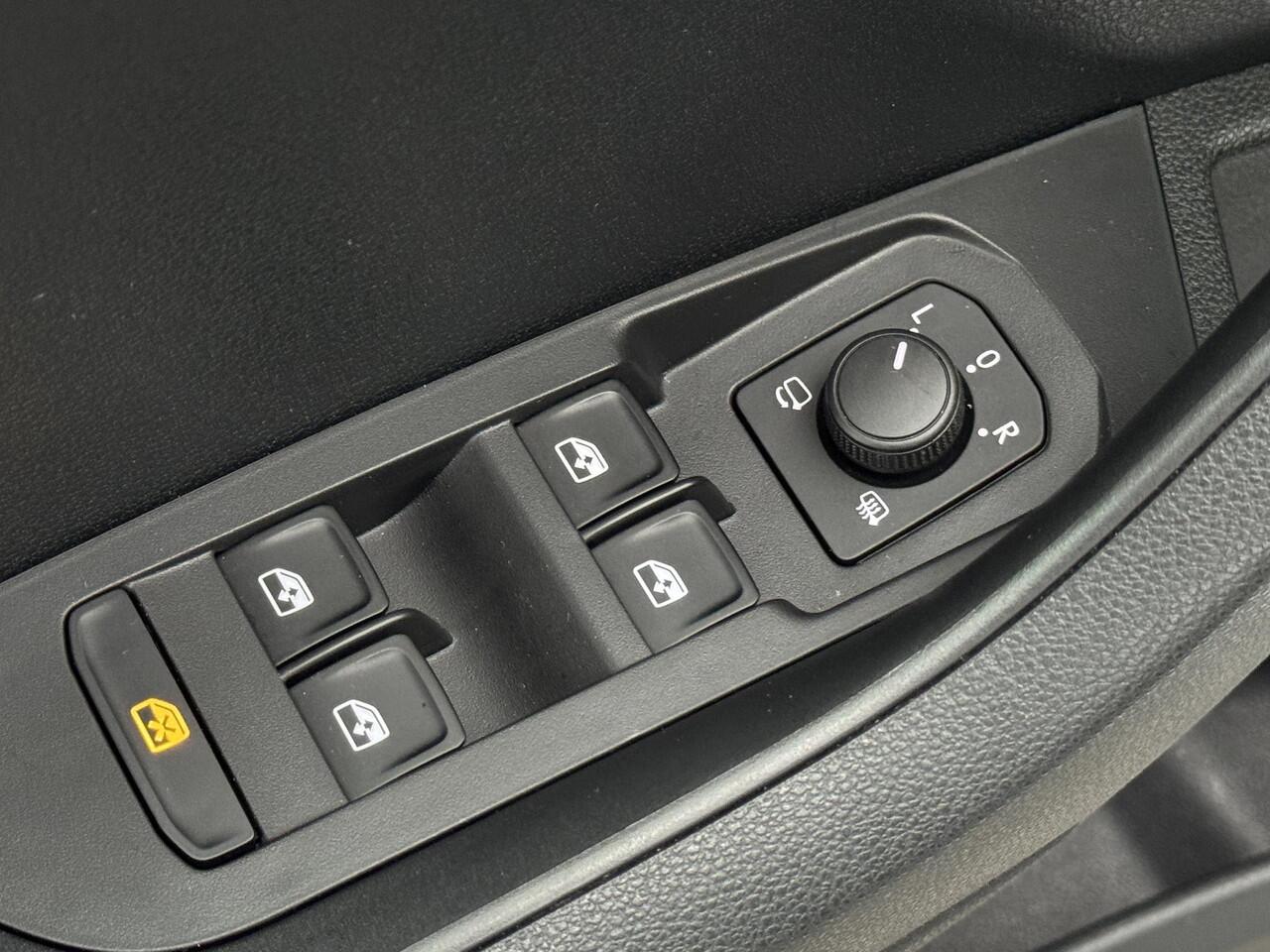 Skoda Karoq 1.5 TSI ACT Business Edition 150pk automaat | ECC | Camera | Carplay | 16LM