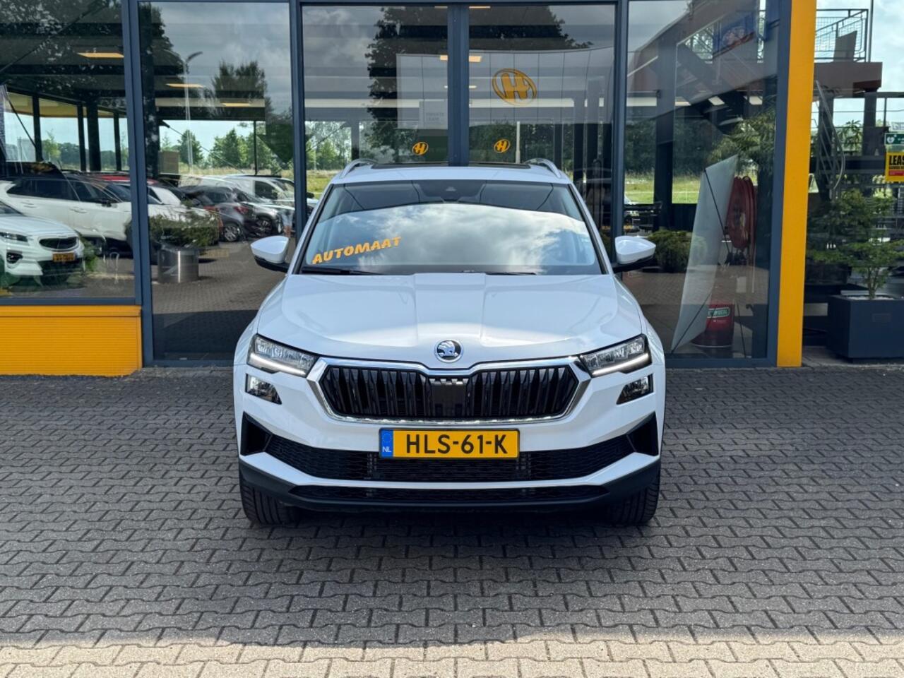 Skoda Karoq 1.5 TSI Business Edition - panorama - camera - adaptive cruise