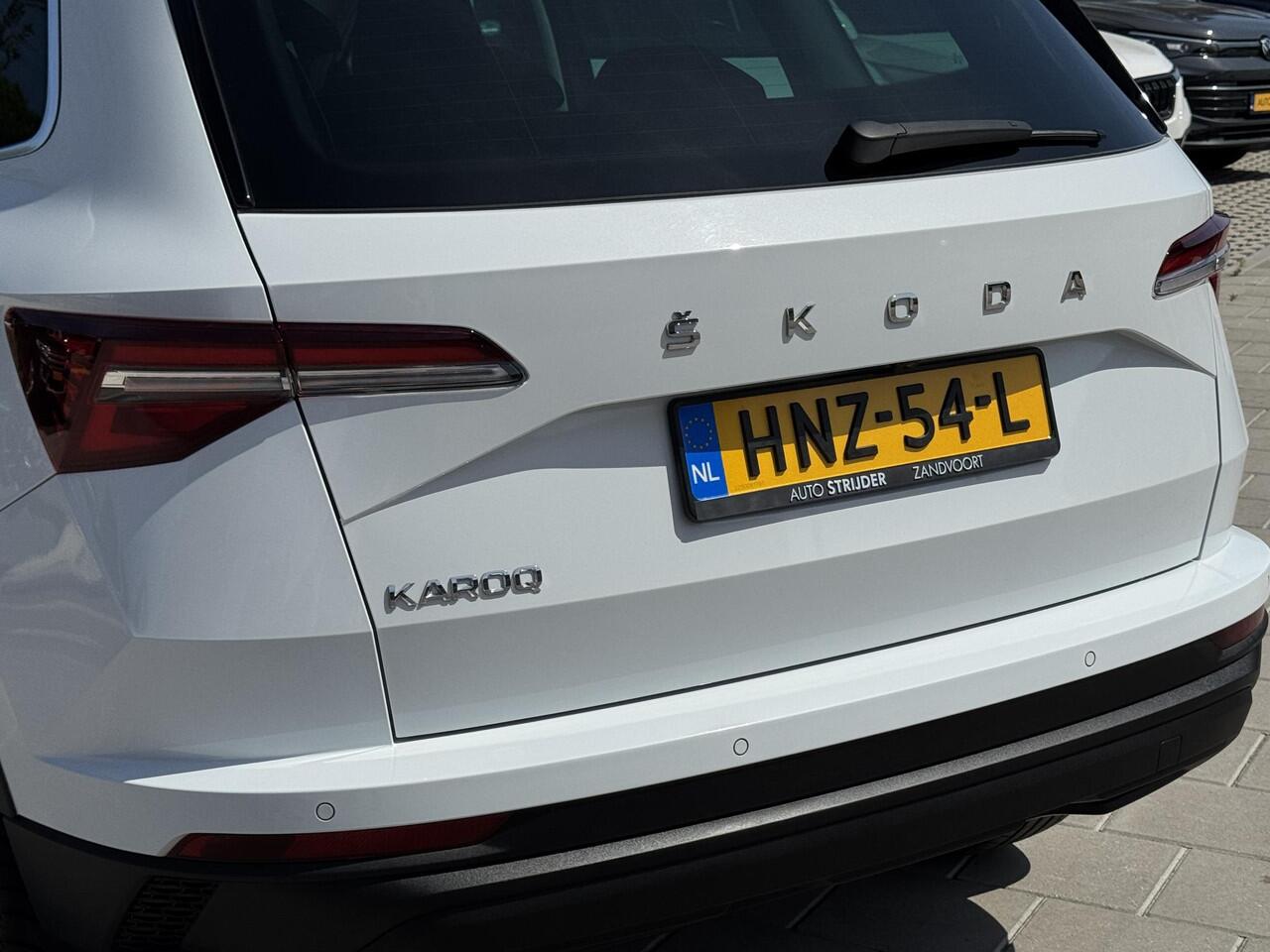Skoda Karoq 1.5 TSI ACT Business Edition Plus Automaat | Panodak | Camera | 18LM