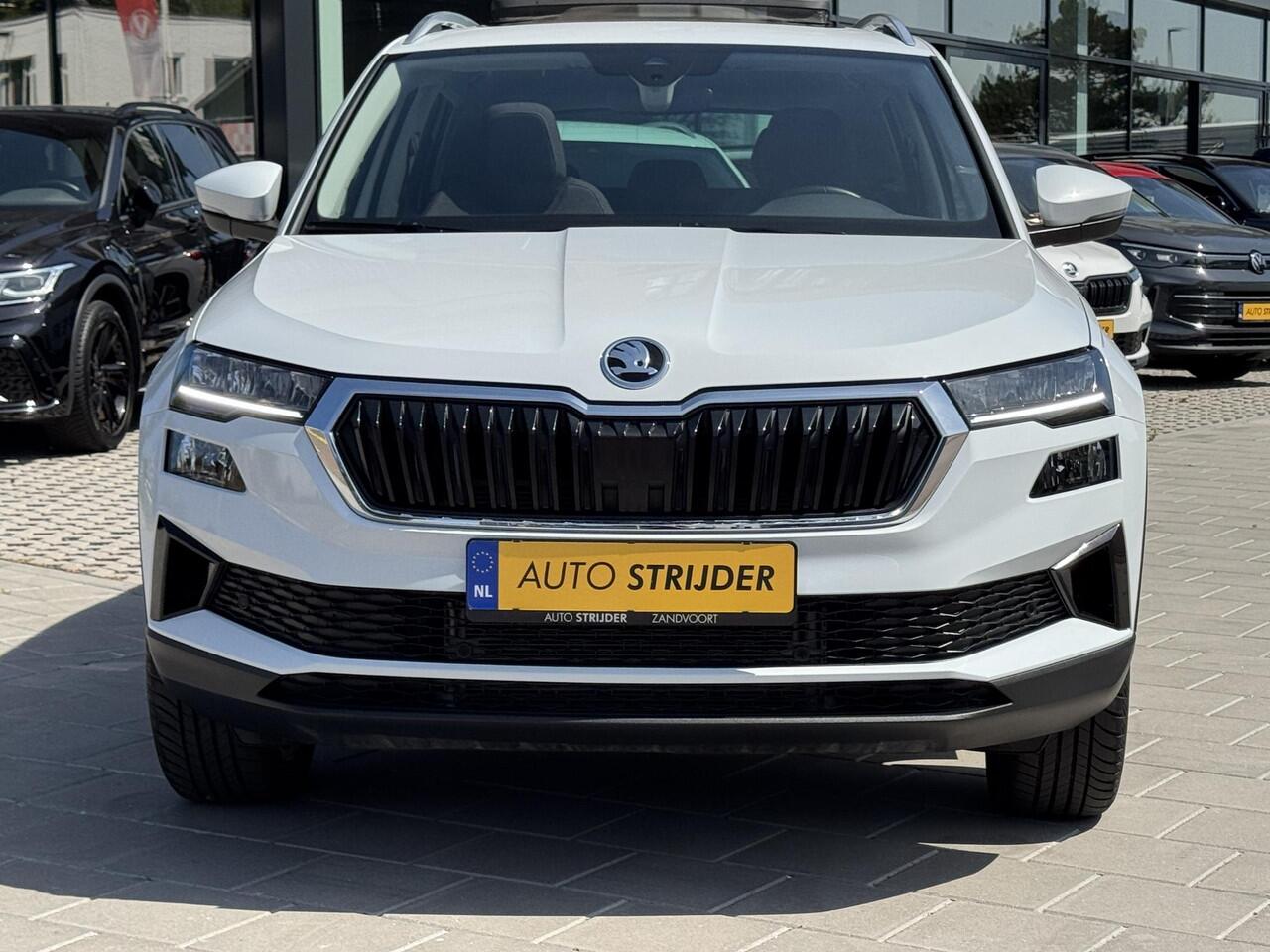 Skoda Karoq 1.5 TSI ACT Business Edition Plus Automaat | Panodak | Camera | 18LM