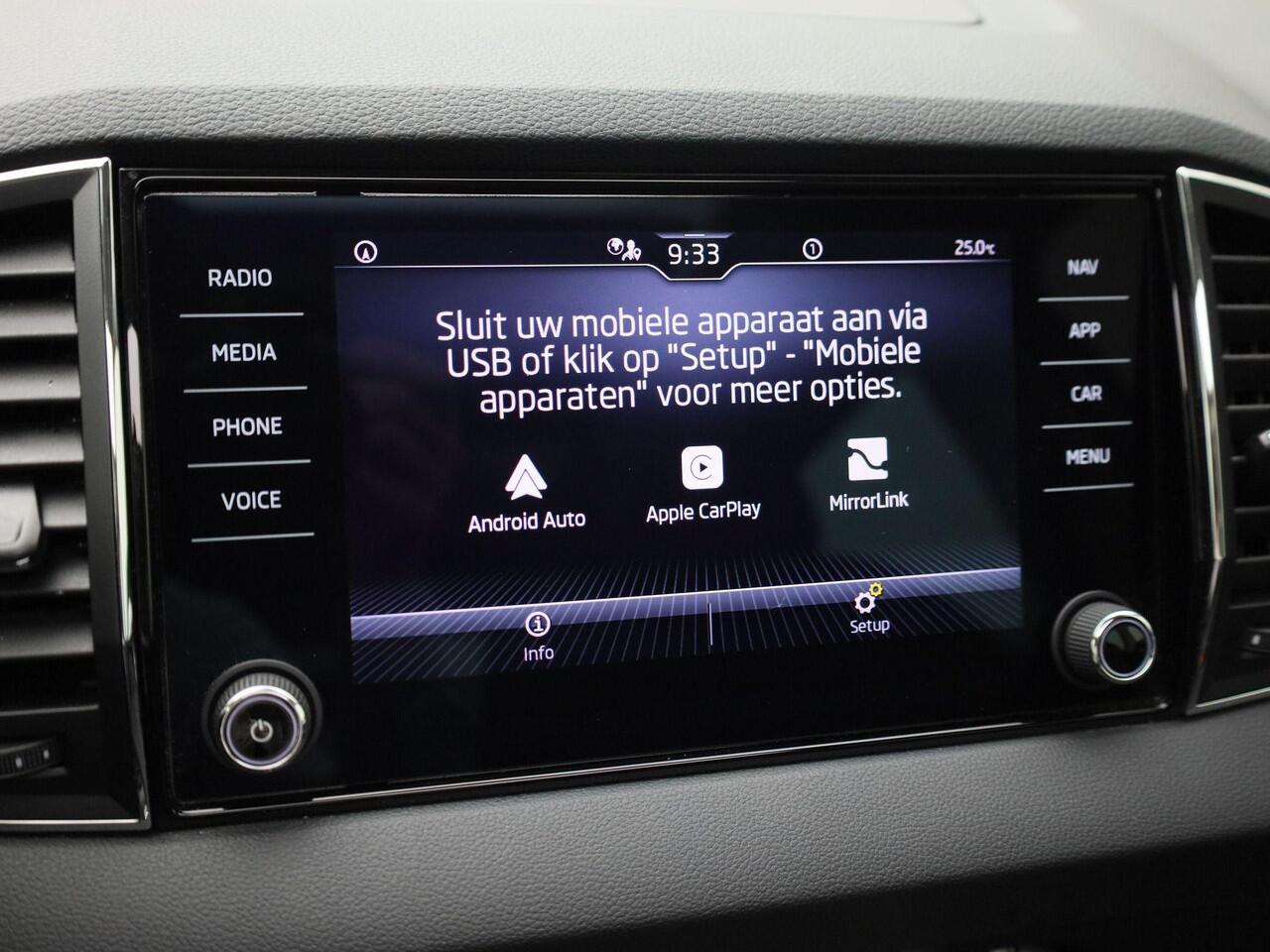 Skoda Karoq 1.5TSI/150PK Design DSG · Panoramadak · App connect · Camera + Parkeersensoren · Garantie t/m 25-03-2028 of 60.000km