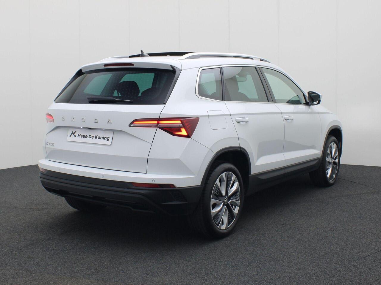 Skoda Karoq 1.5TSI/150PK Design DSG · Panoramadak · App connect · Camera + Parkeersensoren · Garantie t/m 25-03-2028 of 60.000km