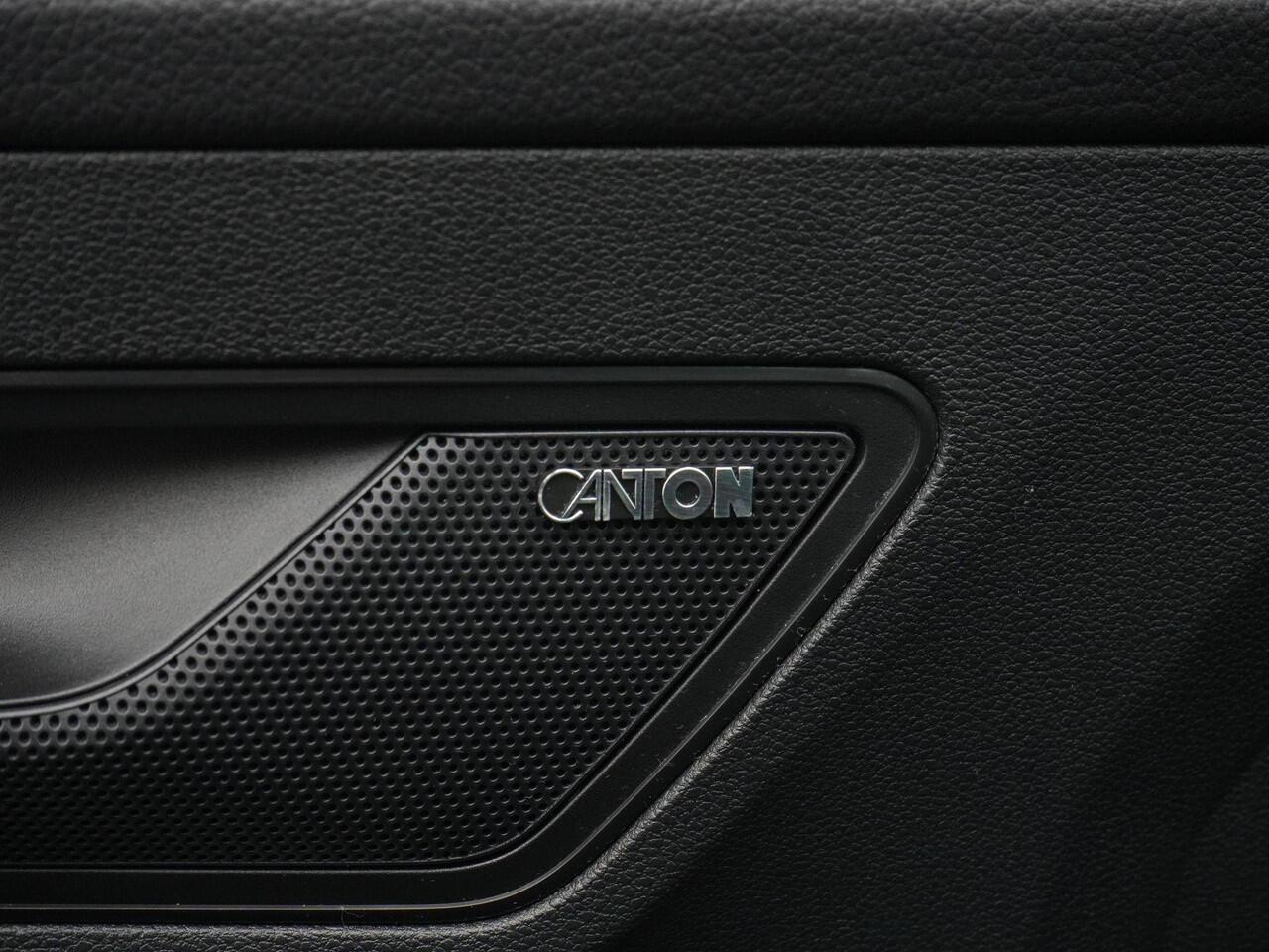 Skoda Karoq 1.5 TSI 150 pk DSG Sportline Business | LED Matrix | Trekhaak | Rondomzicht camera | CANTON sound | Stoel-/achterbankverwarming | Side Assist