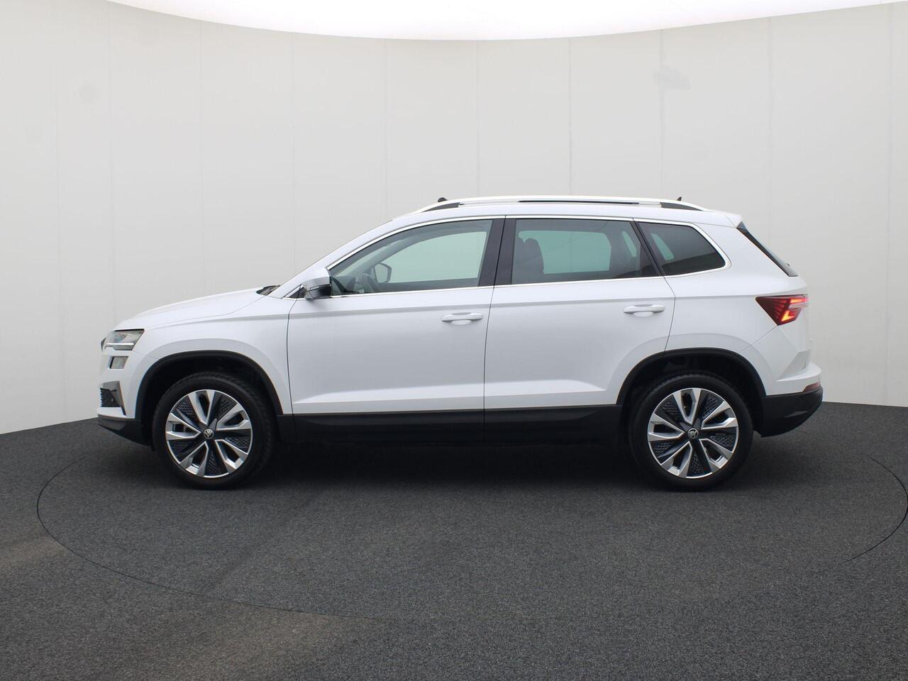 Skoda Karoq 1.5TSI/150PK DSG Business Edition · Panoramadak · Parkeersensoren + Camera · App-Connect · Garantie t/m 25-03-2028 of 60.000km