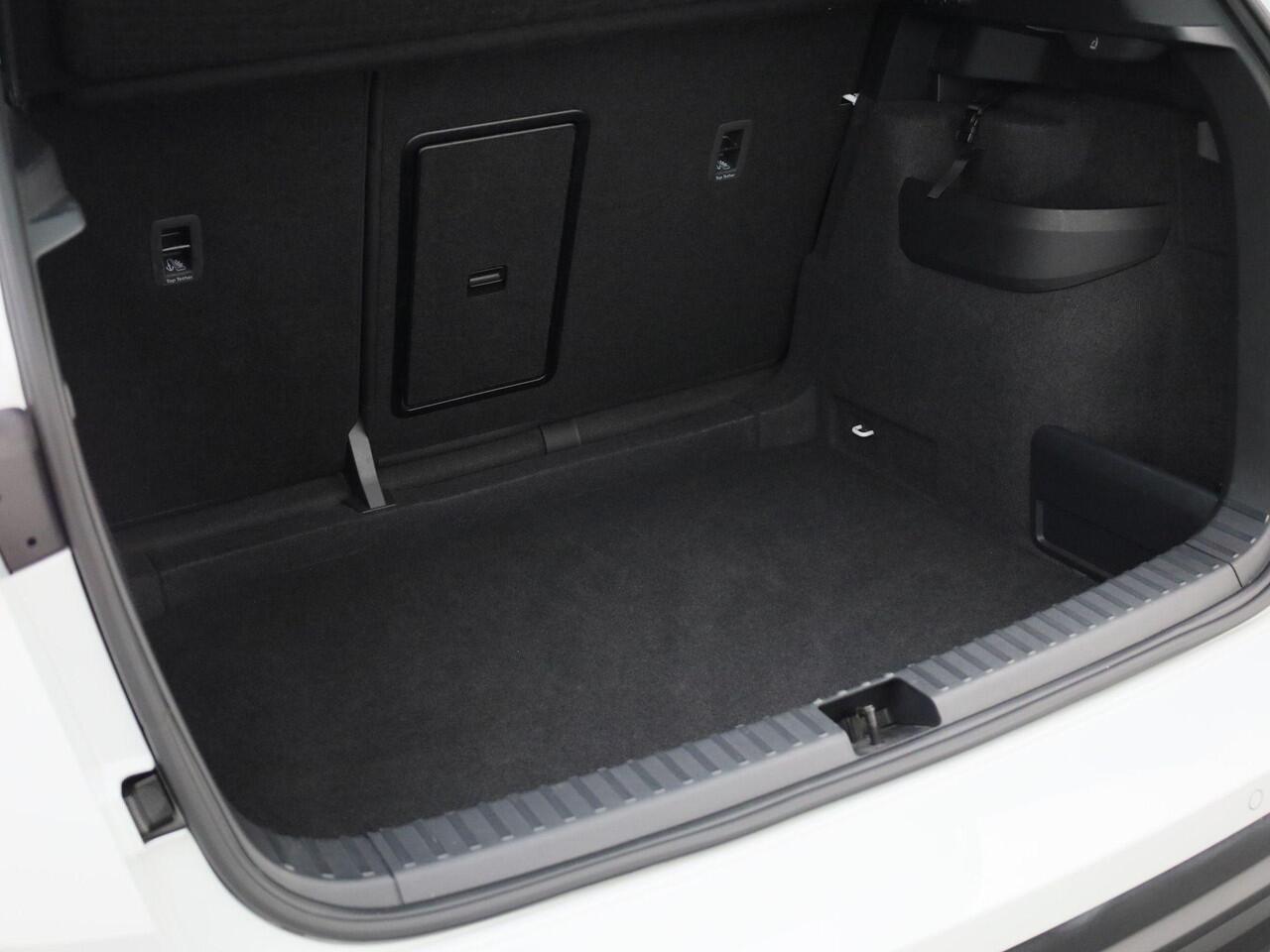 Skoda Karoq 1.5TSI/150PK DSG Business Edition · Panoramadak · Parkeersensoren + Camera · App-Connect · Garantie t/m 25-03-2028 of 60.000km