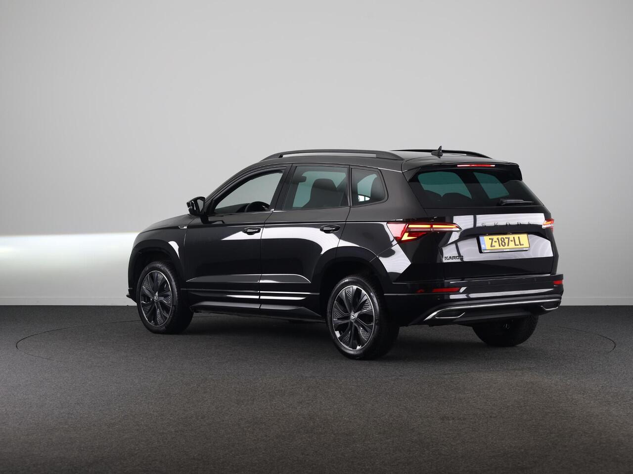 Skoda Karoq 1.5 TSI ACT Sportline Business 150 pk Automaat (DSG) | Verlengde garantie | Navigatie via App | Parkeersensoren | Achteruitrijcamera | Adaptieve cruise control | Stoelverwarming |