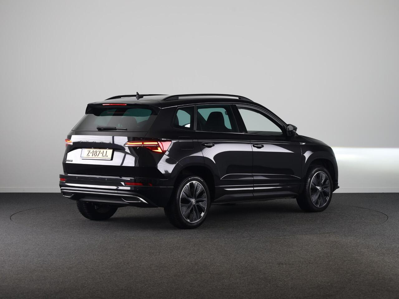Skoda Karoq 1.5 TSI ACT Sportline Business 150 pk Automaat (DSG) | Verlengde garantie | Navigatie via App | Parkeersensoren | Achteruitrijcamera | Adaptieve cruise control | Stoelverwarming |