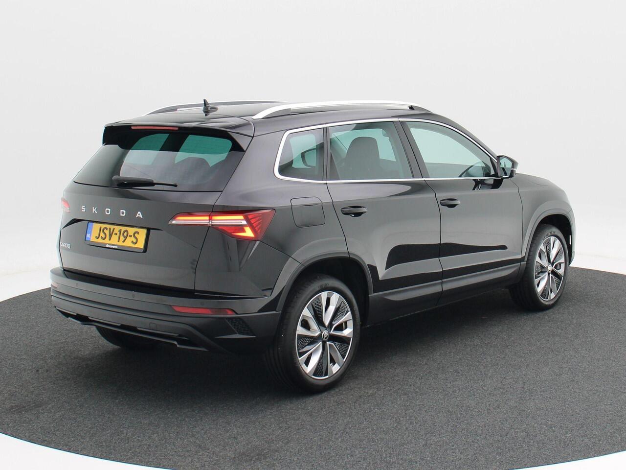 Skoda Karoq 1.5 TSi 150 Pk Automaat Business Edition | Adaptive Cruise | Climate Control | Stoelverwarming | Parkeersensoren | Navigatie | Carplay | 18 inch | 14.626 Km!!