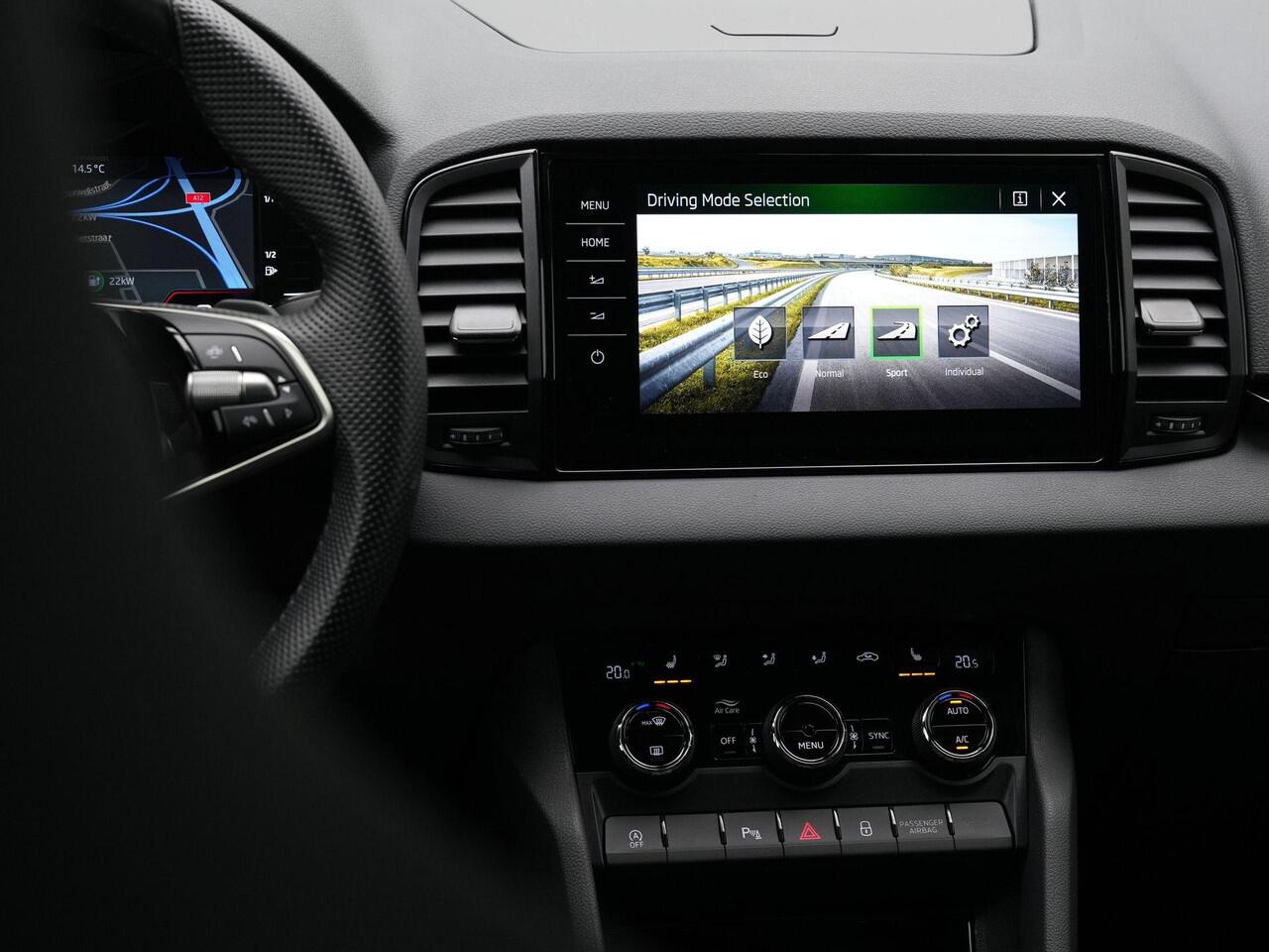 Skoda Karoq 1.5 TSI 150 pk DSG Sportline | Navigatie Columbus | Matrix LED | Stuur-/stoelverwarming | Achteruitrijcamera