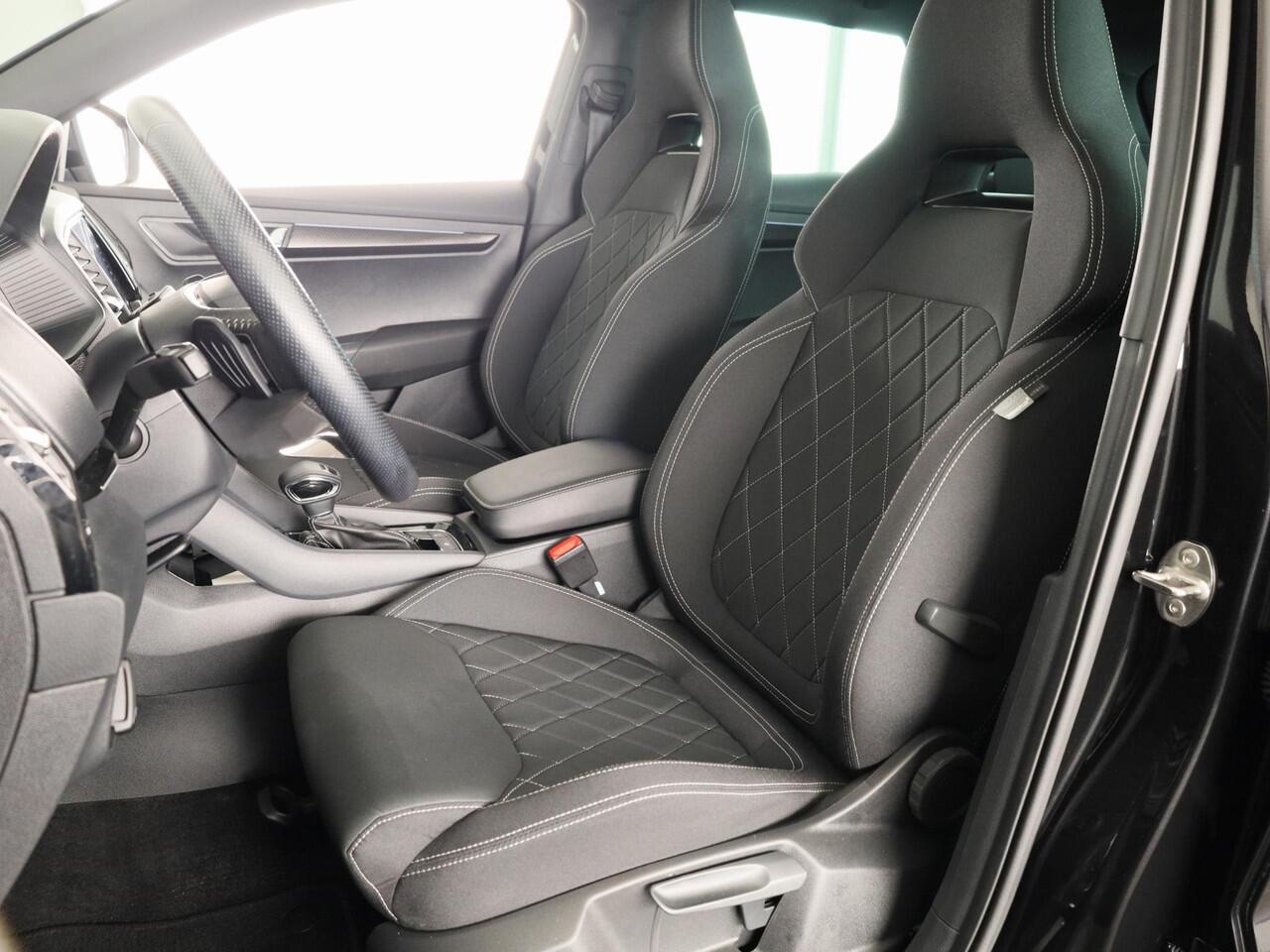 Skoda Karoq 1.5 TSI ACT Sportline Business 150 pk Automaat (DSG) | Verlengde garantie | Navigatie | Panoramadak | Parkeersensoren | Achteruitrijcamera | Stoelverwarming |