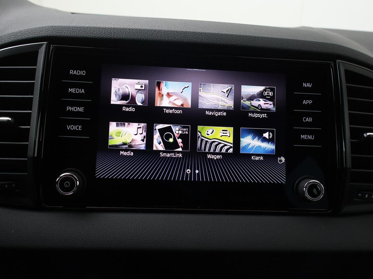 Skoda Karoq Sportline Business 1.5 TSI 150 PK 7versn. DSG | Automaat | Navigatie | Adaptieve Cruise Control | Elektr. achterklep |