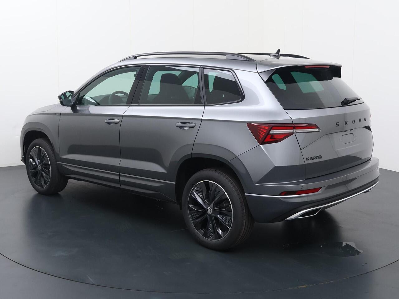 Skoda Karoq Sportline Business 1.5 TSI 150 PK 7versn. DSG | Automaat | Navigatie | Adaptieve Cruise Control | Elektr. achterklep |