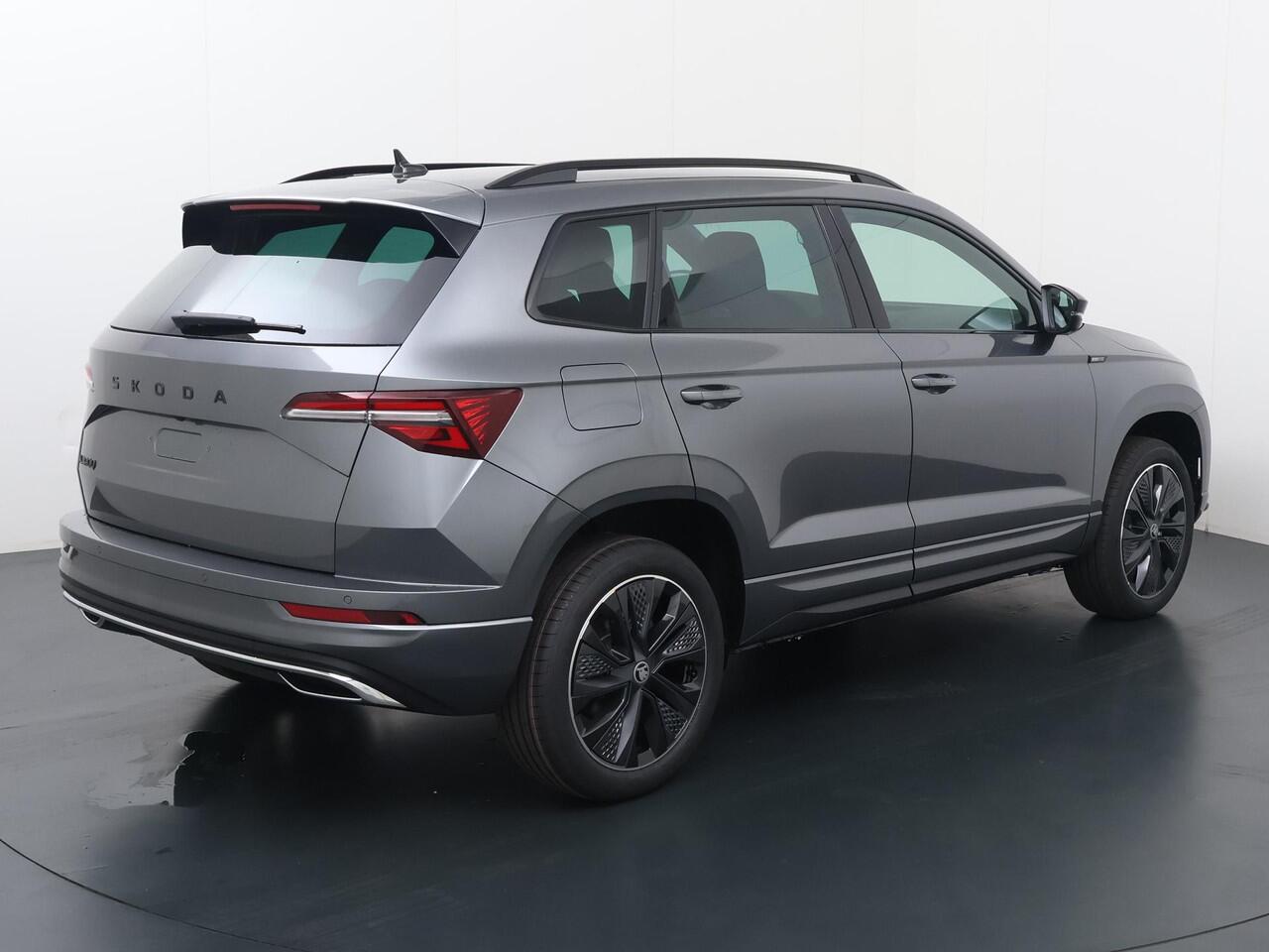 Skoda Karoq Sportline Business 1.5 TSI 150 PK 7versn. DSG | Automaat | Navigatie | Adaptieve Cruise Control | Elektr. achterklep |