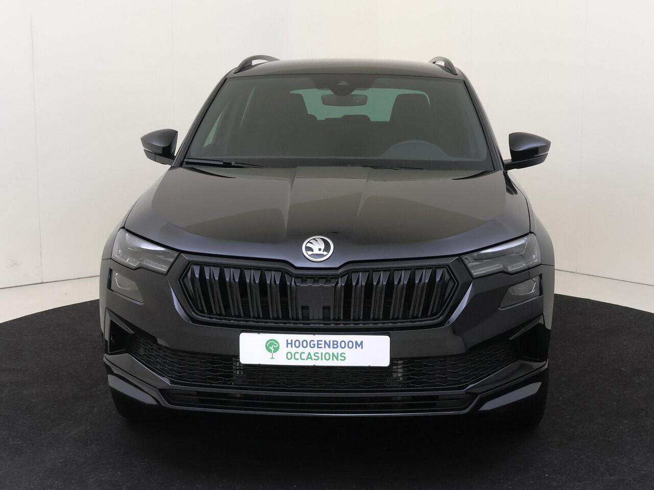 Skoda Karoq 1.5 TSI ACT Sportline Business | Trekhaak | Achteruitrijcamera | Keyless | Adaptieve cruise control | CarPlay | Digital cockpit | Navigatie |