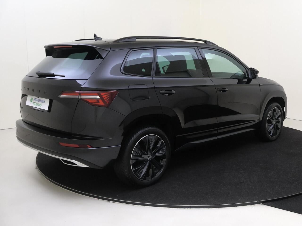Skoda Karoq 1.5 TSI ACT Sportline Business | Trekhaak | Achteruitrijcamera | Keyless | Adaptieve cruise control | CarPlay | Digital cockpit | Navigatie |
