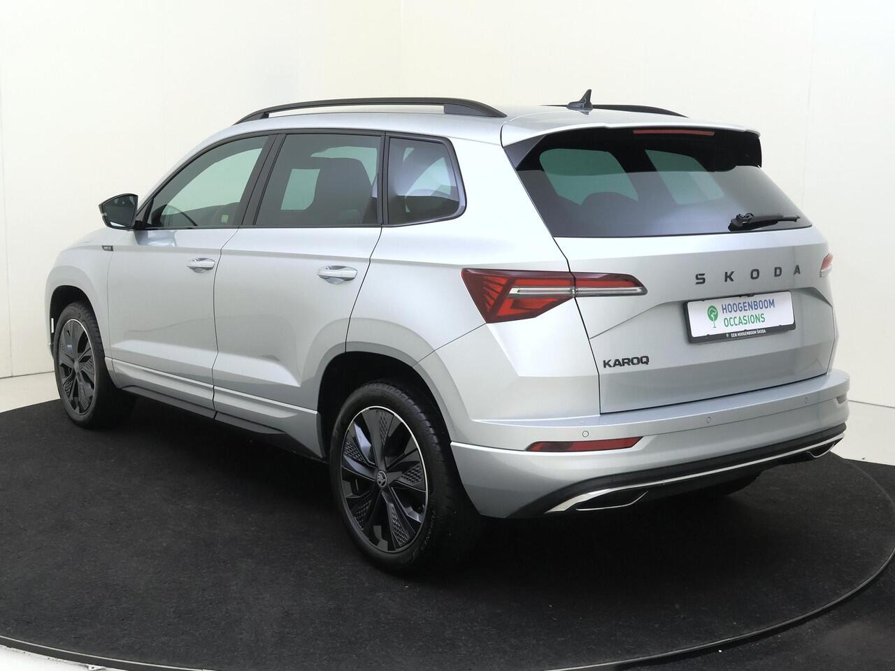 Skoda Karoq 1.5 TSI ACT Sportline Business | Trekhaak | Achteruitrijcamera | Keyless | Adaptieve cruise control | CarPlay | Digital cockpit | Navigatie |