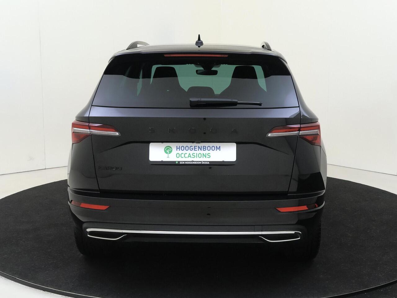 Skoda Karoq 1.5 TSI ACT Sportline Business | Trekhaak | Achteruitrijcamera | Keyless | Adaptieve cruise control | CarPlay | Digital cockpit | Navigatie |