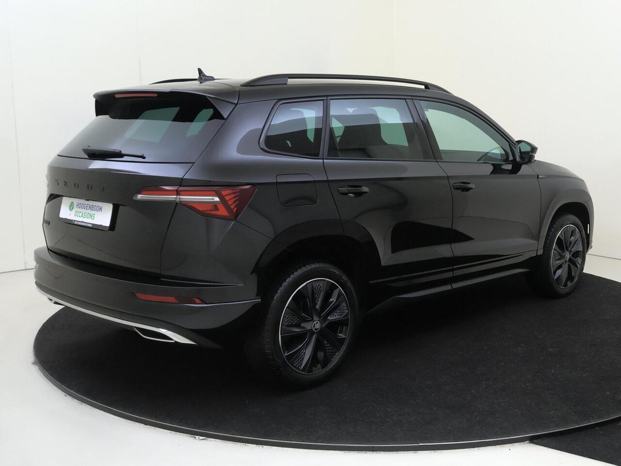 Skoda Karoq 1.5 TSI ACT Sportline Business | Trekhaak | Achteruitrijcamera | Keyless | Adaptieve cruise control | CarPlay | Digital cockpit | Navigatie |