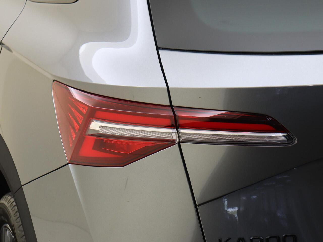 Skoda Karoq 1.5 TSI ACT Sportline Business | Trekhaak | Achteruitrijcamera | Keyless | Adaptieve cruise control | CarPlay | Digital cockpit | Navigatie |