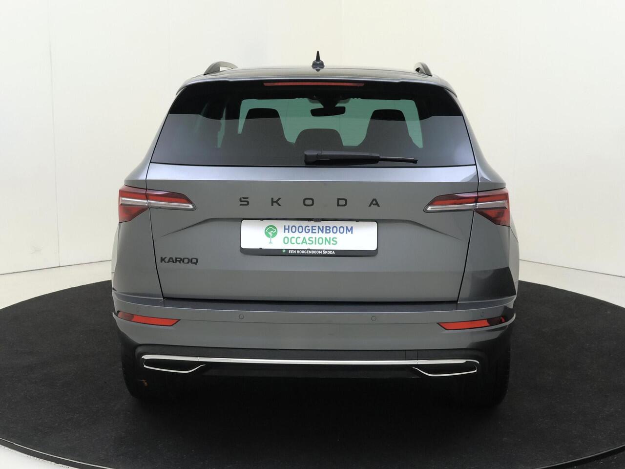 Skoda Karoq 1.5 TSI ACT Sportline Business | Trekhaak | Achteruitrijcamera | Keyless | Adaptieve cruise control | CarPlay | Digital cockpit | Navigatie |