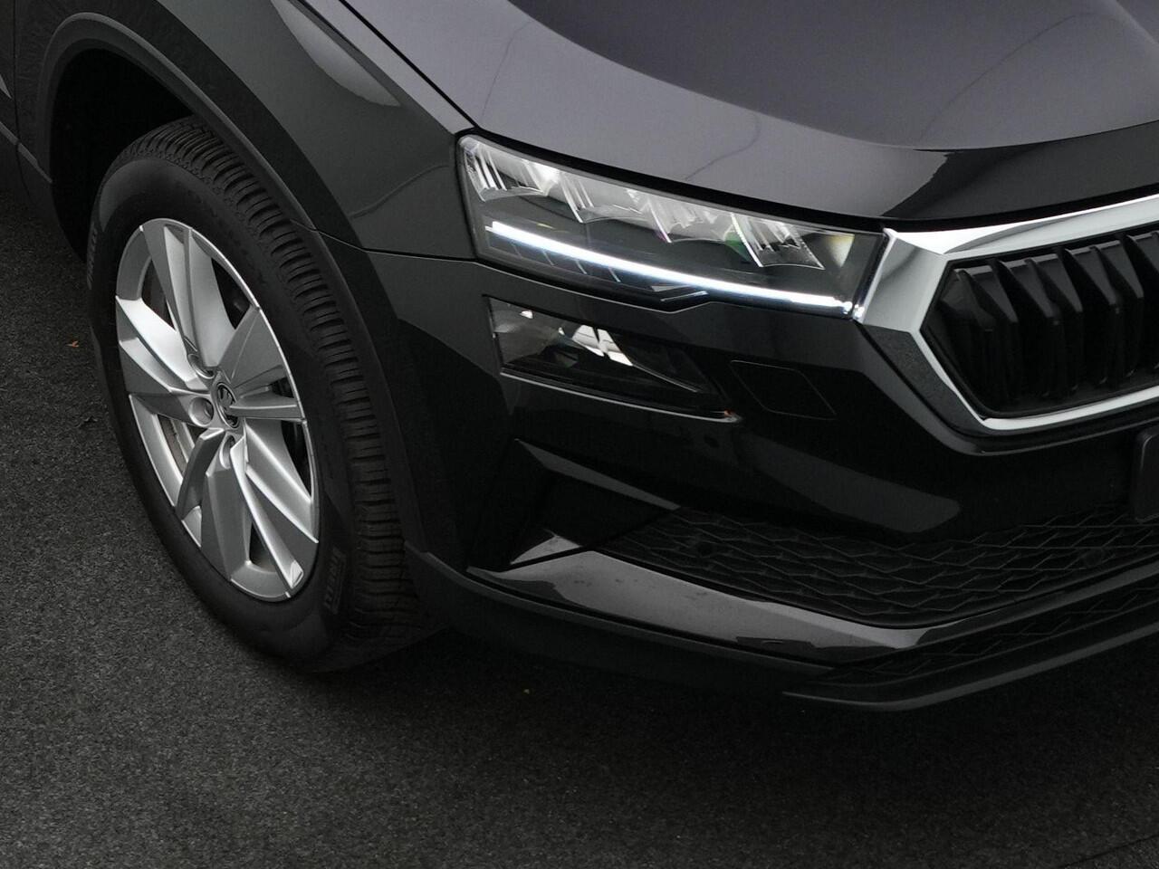 Skoda Karoq 1.5 TSI ACT 150 pk DSG Business Edition | Stuur-/stoelverwarming | Achteruitrijcamera | Carplay | Virtual Cockpit