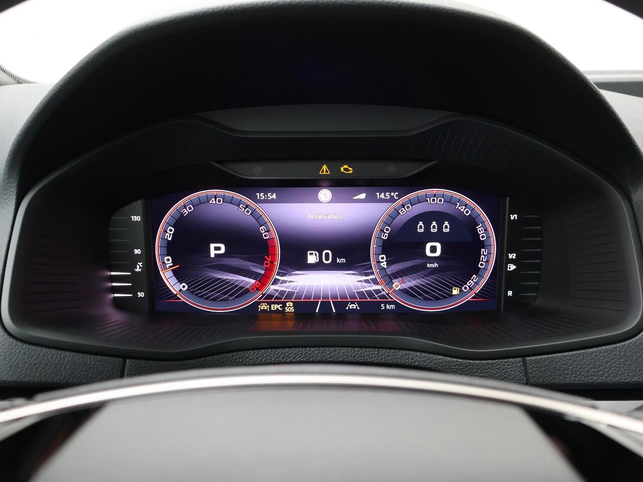 Skoda Karoq Sportline Business 1.5 TSI 150 PK DSG | Automaat | Trekhaak | Sportline lounge interieur | Elektrische achterklep |