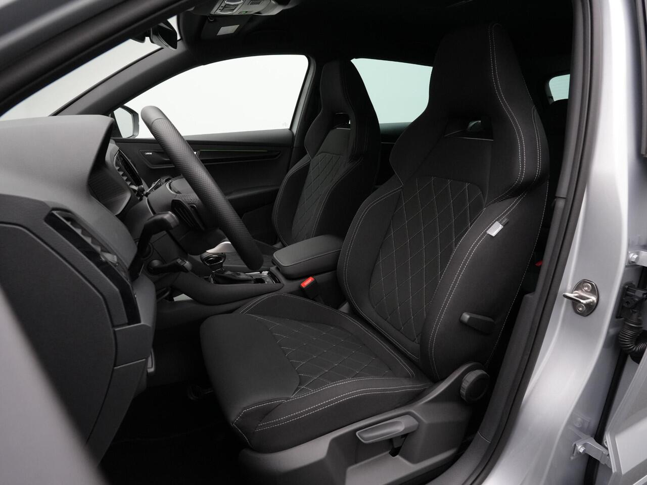 Skoda Karoq 1.5 TSI ACT 150 pk DSG Sportline Business | Matrix LED | Stuur-/stoelverwarming | Achteruitrijcamera | Navigatie