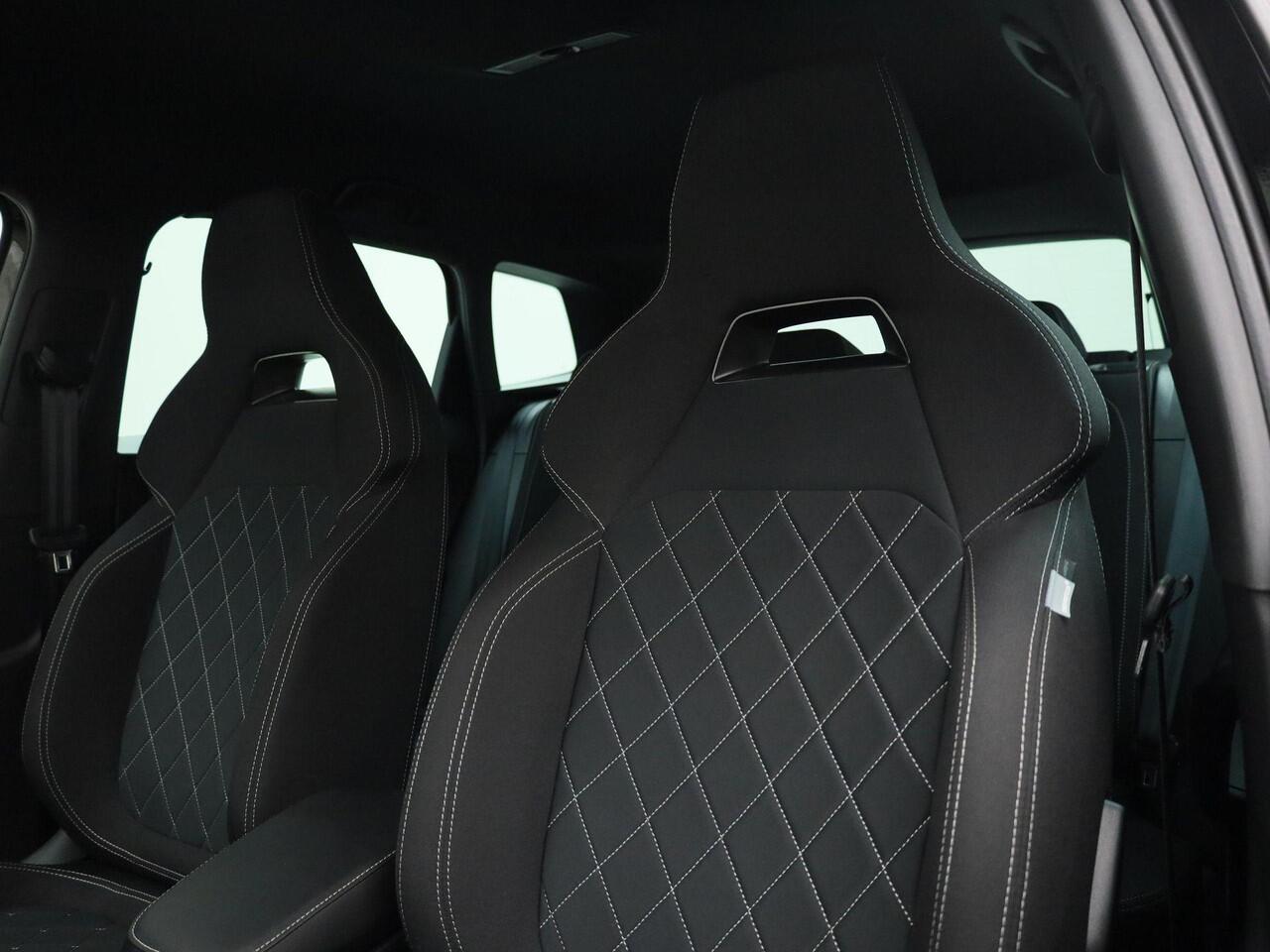 Skoda Karoq 1.5TSI/150PK ACT Sportline DSG · Navigatie · Trekhaak · Apple/Android Car Play · Camera · Garantie tot maart 2029 of 60000km.