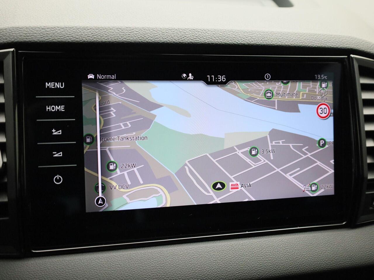 Skoda Karoq 1.5TSI/150PK ACT Sportline DSG · Navigatie · Trekhaak · Apple/Android Car Play · Camera · Garantie tot maart 2029 of 60000km.