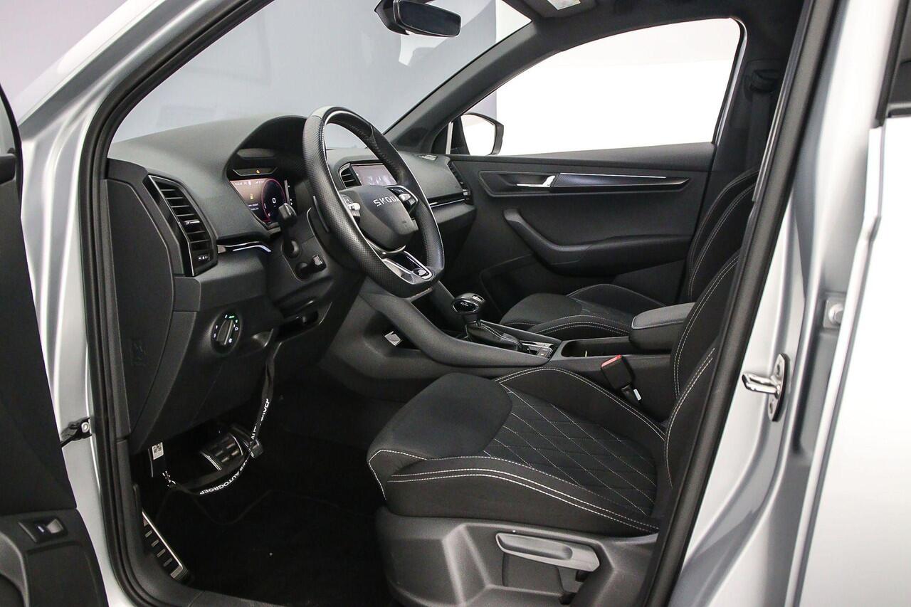Skoda Karoq Sportline Business 1.5 TSI 150pk DSG Automaat Trekhaak, Adaptive cruise control, Achteruitrijcamera, Elektrische achterklep, LED matrix koplampen