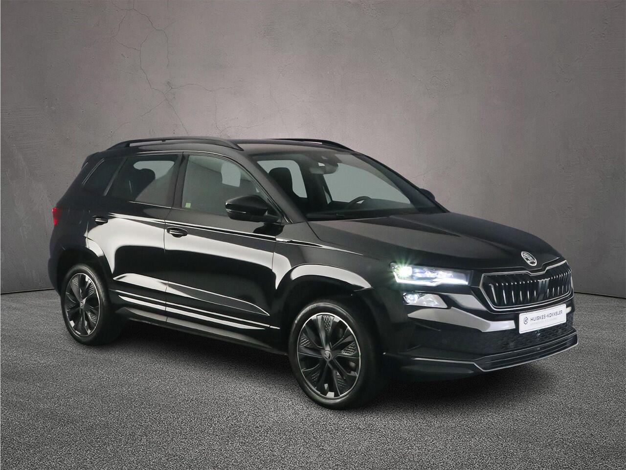 Skoda Karoq Sportline Business 1.5 TSI 150pk DSG Automaat Trekhaak, Adaptive cruise control, LED matrix koplampen, Navigatie, Achteruitrijcamera, Elektrische achterklep