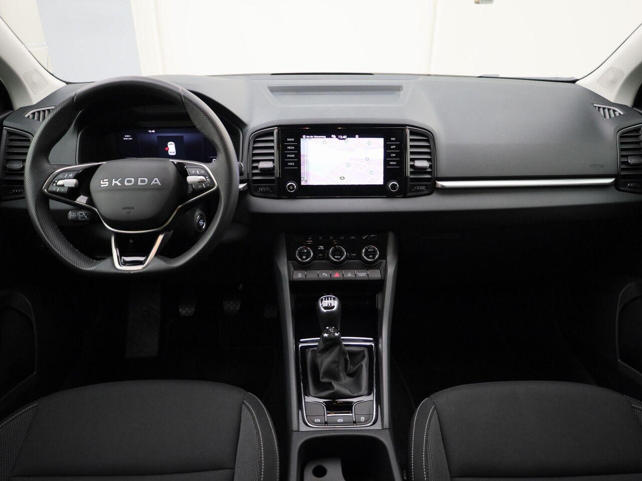 Skoda Karoq 1.0TSI/115PK Selection · Navigatie · Apple/Android Car Play · Camera + Parkeersensoren · Garantie t/m 27-03-2027