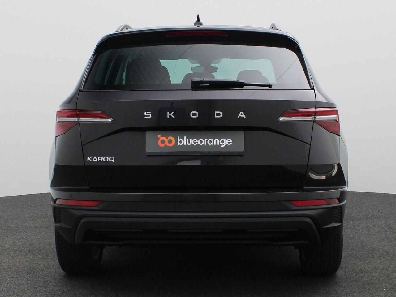 Skoda Karoq 1.5 TSI ACT Business Edition 150PK DSG Achteruitrijcamera, Navi via Apple Carplay/Android Auto, Keyless, Stoel-Stuurverwarming, Clima, 17" LM Velgen