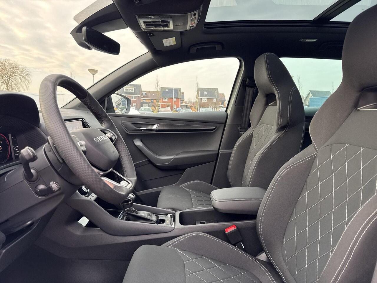 Skoda Karoq 1.5 TSI ACT Sportline Business | Pano | Trekhaak | Elec. klep | A.cam |