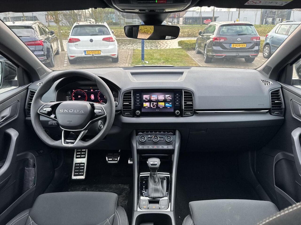 Skoda Karoq 1.5 TSI ACT Sportline Business | Pano | Trekhaak | Elec. klep | A.cam |