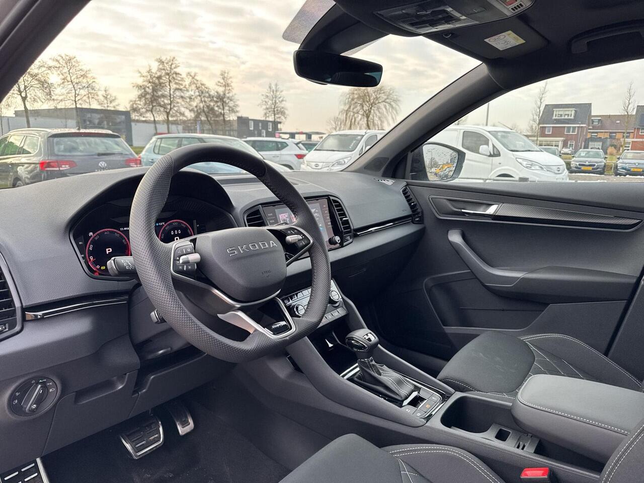 Skoda Karoq 1.5 TSI ACT Sportline Business | Pano | Trekhaak | Elec. klep | A.cam |