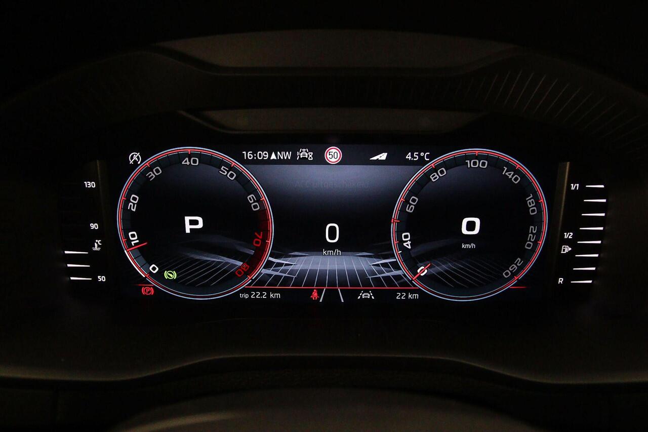 Skoda Karoq Sportline Business 1.5 TSI 150pk DSG Automaat Trekhaak, Panoramadak, CANTON audio, Adaptive cruise control, Elektrische achterklep, LED matrix koplampen