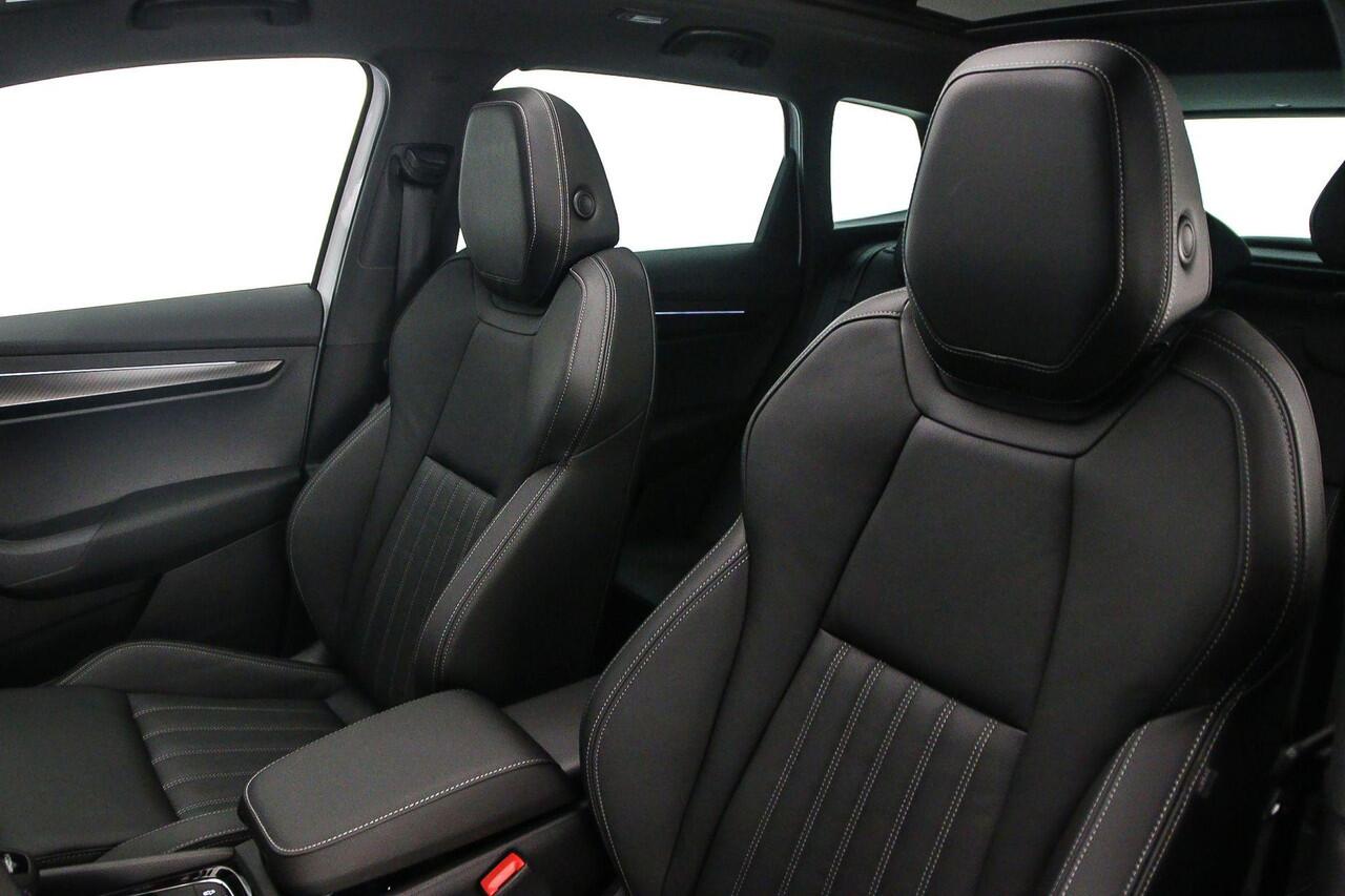 Skoda Karoq Sportline Business 1.5 TSI 150pk DSG Automaat Trekhaak, Panoramadak, CANTON audio, Adaptive cruise control, Elektrische achterklep, LED matrix koplampen