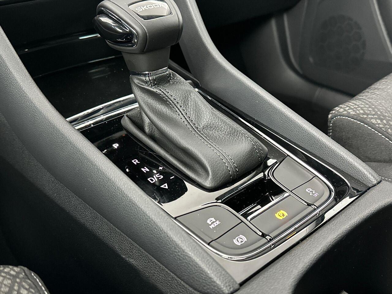 Skoda Karoq Business Edition 1.5 TSI 110 kW / 150 PK SUV 7 ver